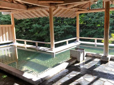 温泉三昧の宿 四万たむら